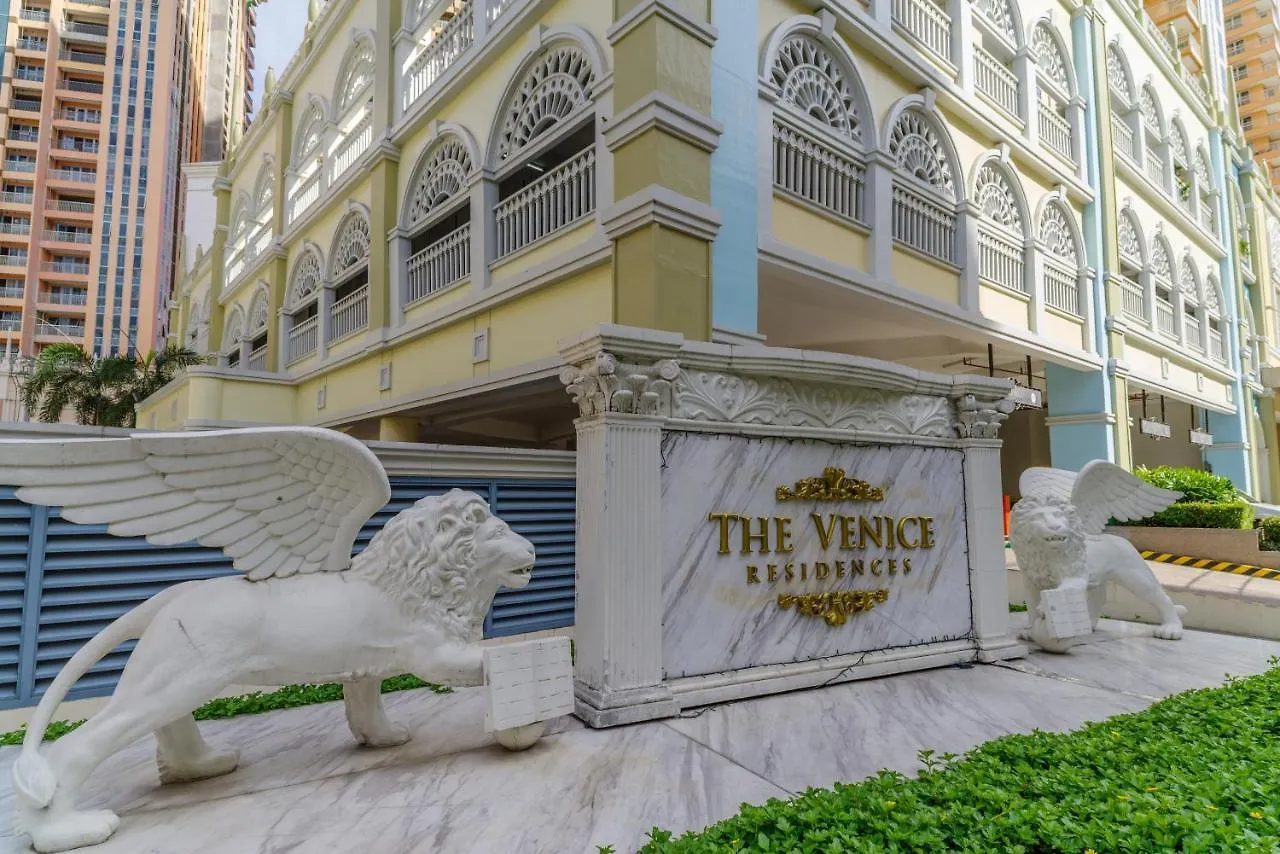 Luxe In Venice Taguig