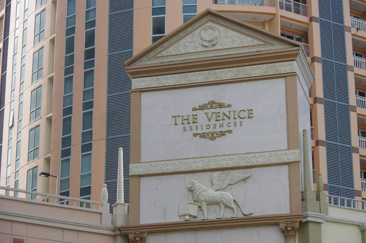 Aparthotel Luxe In Venice Taguig