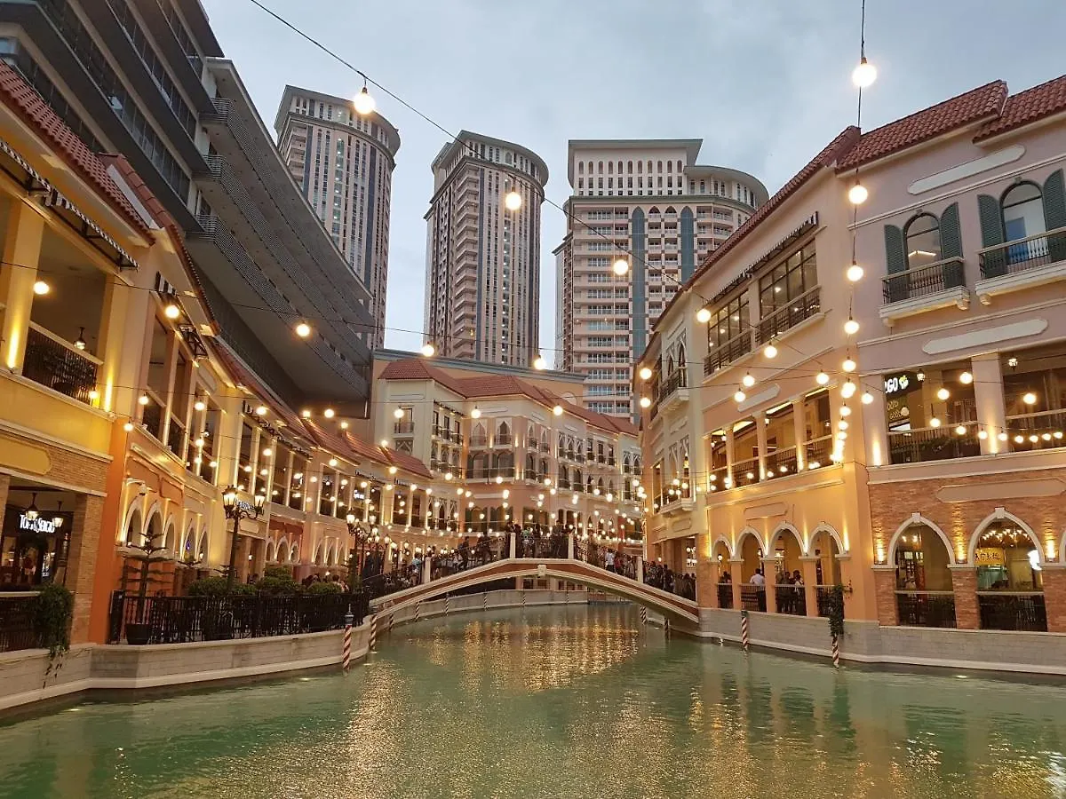 Luxe In Venice Taguig