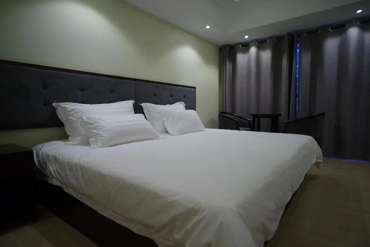 Luxe In Venice Taguig 0*,  Philippines