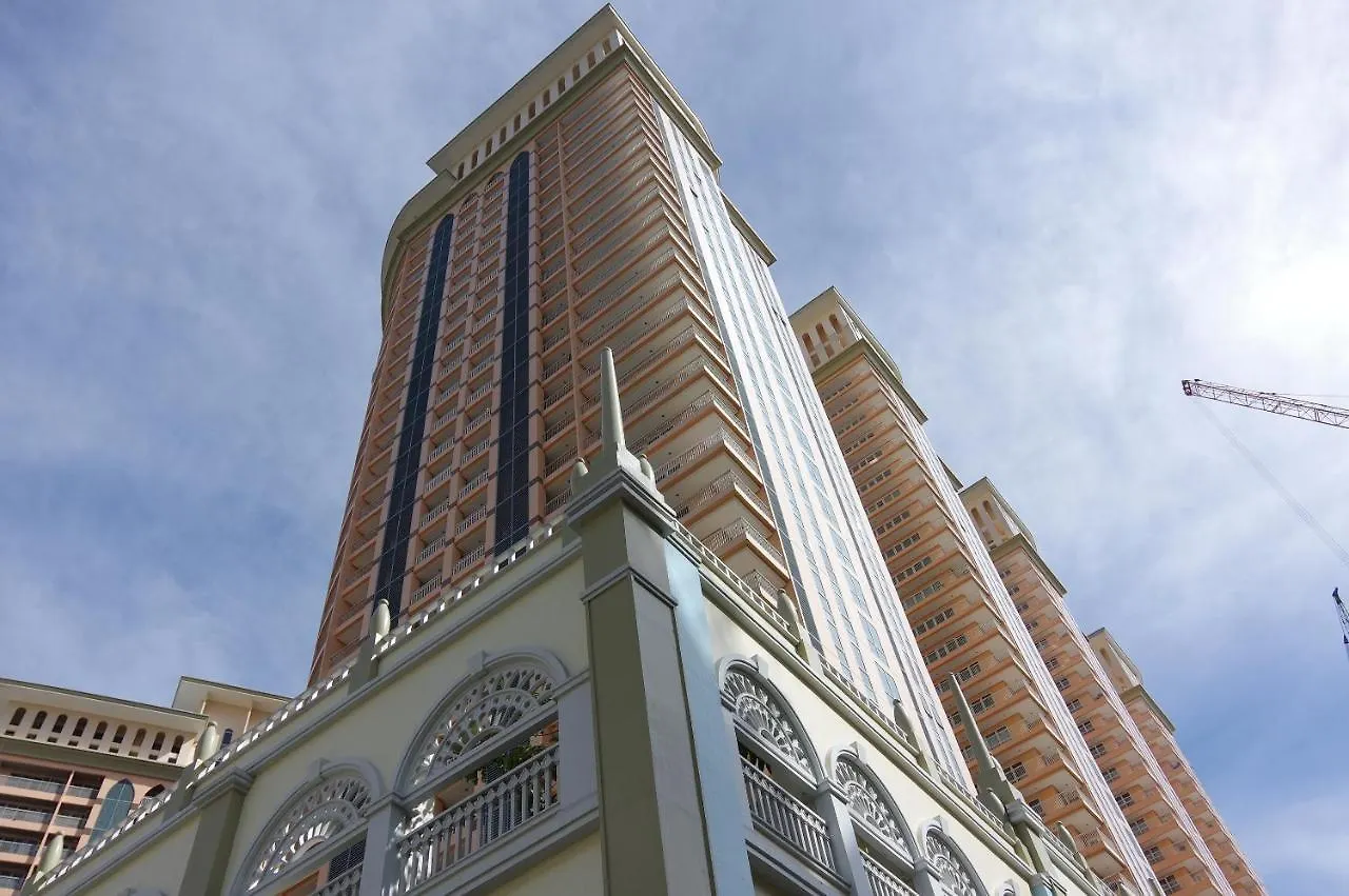 Luxe In Venice Taguig Aparthotel